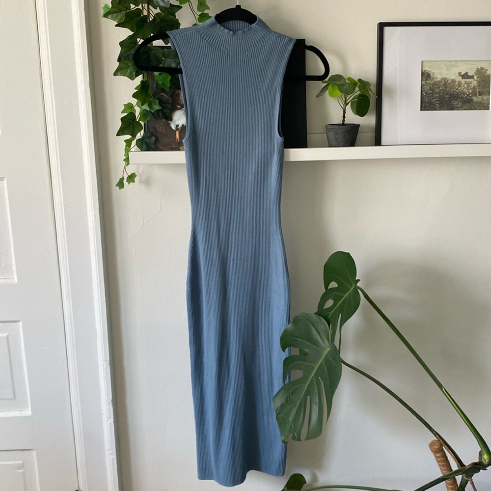 NWOT Aritzia Babaton Compose Sleeveless Cutout Dress